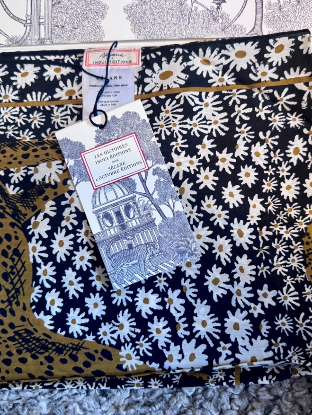 Sezane Mirage Scarf - Sézane X Inoui Editions Marguerite - Size T-U - Picture 3 of 12